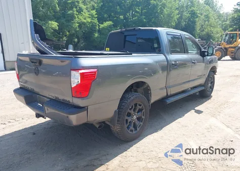 2018 Nissan Titan Xd Sl Diesel z USA, uszkodzony, nr VIN 1N6BA1F47JN533955